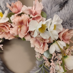 Húsvéti kopogtató, szörmés nyuszi szürke  - otthon & életmód - dekoráció - ajtó- és ablak dekoráció - ajtódísz & kopogtató - Meska.hu