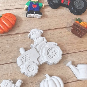 Festhető gipszfigurák szett, Őszi traktor - diy (csináld magad) - egységcsomag - Meska.hu Festhető gipszfigurák szett, Őszi traktor - diy (csináld magad) - egységcsomag - Meska.hu