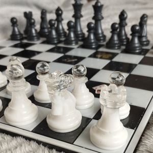 Egyedi sakk készlet - játék & sport - táblajáték és kártyajáték - sakk - Meska.hu
