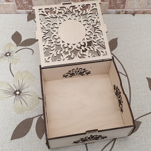 Ajándék doboz, esküvői ajándék doboz gravírozott felirattal - esküvő - emlék & ajándék - doboz - Meska.hu