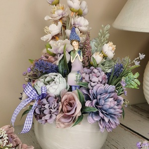 Levendulás lány, Otthon & Életmód, Dekoráció, Asztal és polc dekoráció, Asztaldísz, Virágkötés, MESKA