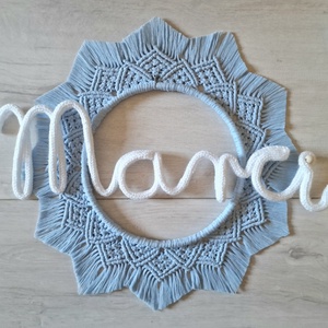Fiús makramé mandala falidísz névvel - otthon & életmód - babaszoba, gyerekszoba - gyerek névtábla - Meska.hu