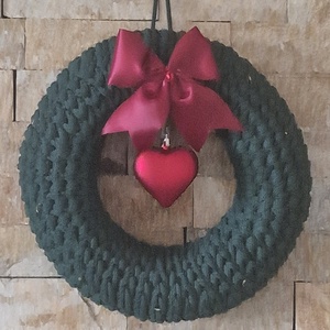  Horgolt fenyőzöld kopogtató LED-es fényfüzérrel - karácsony - karácsonyi lakásdekoráció - karácsonyi ajtódíszek - Meska.hu