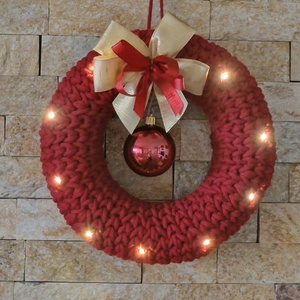  Horgolt, bordó kopogtató LED-es fényfüzérrel, Karácsony, Karácsonyi lakásdekoráció, Karácsonyi ajtódíszek, Horgolás, MESKA