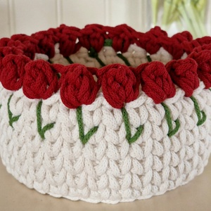 Horgolt tulipános kosár - otthon & életmód - tárolás & rendszerezés - tárolókosár - Meska.hu