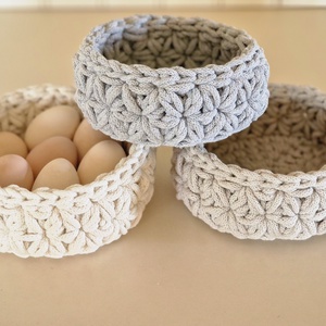 Horgolt jázmin mintás kosárka, Otthon & Életmód, Tárolás & Rendszerezés, Tárolókosár, Horgolás, MESKA
