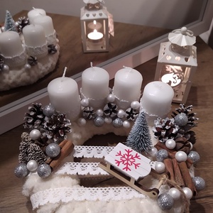 Adventi asztaldísz, koszorú, fehér-beige színvilágban - karácsony - Meska.hu