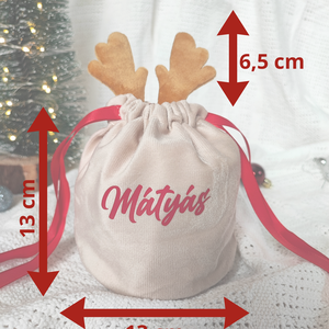 Személyre szabható karácsonyi bársony Mikulás ajándékzsák rénszarvas aganccsal  egyedi névvel - karácsony - mikulás - mikulás zsák - Meska.hu