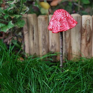 Piros szoknyagomba - otthon & életmód - ház & kert - kerti dísz - Meska.hu