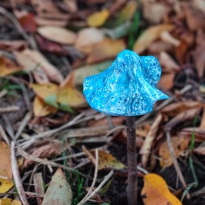 Kék libbenő szoknyagomba - otthon & életmód - ház & kert - kerti dísz - Meska.hu