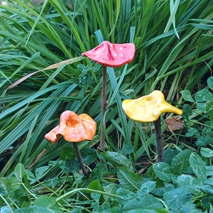 Kicsi gombák - otthon & életmód - ház & kert - kerti dísz - Meska.hu