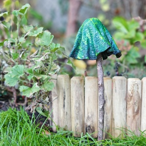 Csillogó fenyőfa gombavirág, Karácsony, Karácsonyi kültéri dekoráció, Gyurma, Festett tárgyak, MESKA