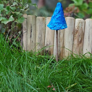 Kék varázsló kalap gombavirág, Otthon & Életmód, Ház & Kert, Kerti dísz, Gyurma, Festett tárgyak, MESKA