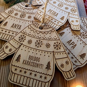 Neves karácsonyfa dísz, Karácsony, Karácsonyi lakásdekoráció, Karácsonyfadíszek, Famegmunkálás, Gravírozás, pirográfia, MESKA