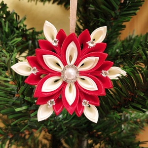 Szatén szalag hópehely arany  - karácsony - karácsonyi lakásdekoráció - karácsonyfadíszek - Meska.hu