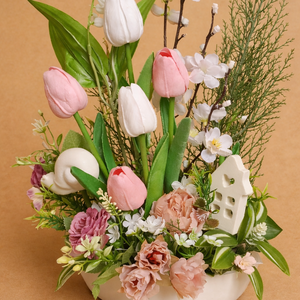 Tulipános tavaszi asztaldísz - otthon & életmód - dekoráció - dekoratív figurák és szobrok - Meska.hu