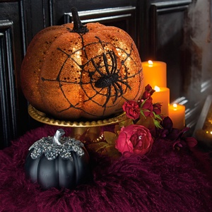 Halloween-i tök dekoráció - narancs vagy fekete glitteres - pókhálóval - 15 cm - otthon & életmód - dekoráció - halloween - halloweeni tök - Meska.hu