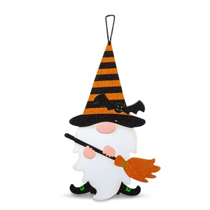 Halloween-i dekoráció - manó - akasztható - habszivacs - 44 x 26 cm - otthon & életmód - dekoráció - halloween - halloweeni ajtódíszek és ablakdíszek - Meska.hu