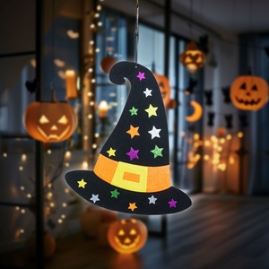Halloween-i dekoráció - boszorkánykalap - akasztható - filc - 38 x 33 cm - otthon & életmód - dekoráció - halloween - halloweeni ajtódíszek és ablakdíszek - Meska.hu