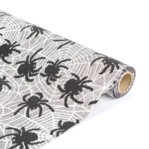 Asztalterítő futó - halloween-i motívumokkal - 180 x 28 cm pókos szürke, Otthon & Életmód, Dekoráció, Halloween, Halloweeni asztaldísz, , MESKA