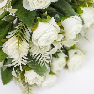 Rózsacsokor fehér 10fejes (Selyemvirágok) - Meska.hu