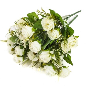 Rózsacsokor fehér 10fejes (Selyemvirágok) - otthon & életmód - dekoráció - virágdísz és tartó - csokor & virágdísz - Meska.hu