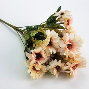 Gerbera csokor krémrózsaszín (Selyemvirágok) - otthon & életmód - dekoráció - virágdísz és tartó - csokor & virágdísz - Meska.hu