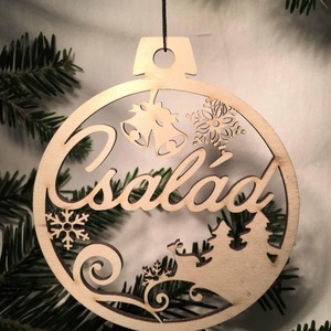 Karácsonyi Díszgömb - Család  Karácsonyfa dísz  Karácsonyi ajándék (Egyedi karácsonyi ajándékok), Karácsony, Karácsonyi lakásdekoráció, Karácsonyfadíszek, Famegmunkálás, MESKA