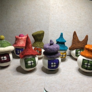 Gyapjú  manóházikó, Művészet, Más művészeti ág, Nemezelés, MESKA