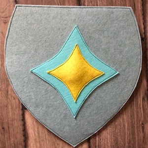 Filc pajzs - játék & sport - szerepjáték - Meska.hu