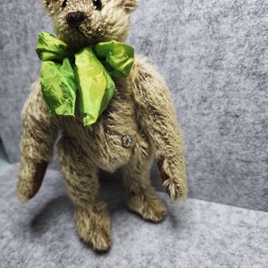 Tudor-mohair mackó - művészet - más gyűjtemények - Meska.hu