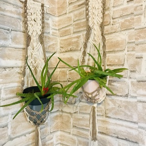 Makramé fali virágtartó - otthon & életmód - virágdekoráció - virágtartó - függő virágtartó - Meska.hu