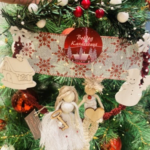 Makramé karácsonyi párocska - karácsony - karácsonyi lakásdekoráció - karácsonyi lakásdíszek - Meska.hu