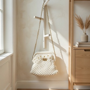 Makramé vállra akasztható táska citrin ásványgyöngyökkel � az elegancia és a bőség találkozása - táska & tok - kézitáska & válltáska - vállon átvethető táska - Meska.hu