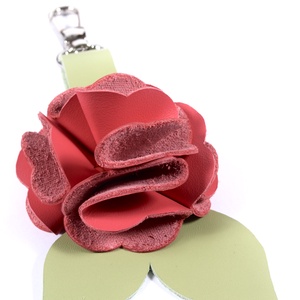 Rózsa kulcstartó bőrből (sötét barack+fűzöld) - táska & tok - kulcstartó & táskadísz - kulcstartó - Meska.hu