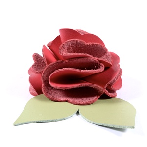 Rózsa kulcstartó bőrből (sötét barack+fűzöld) - táska & tok - kulcstartó & táskadísz - kulcstartó - Meska.hu