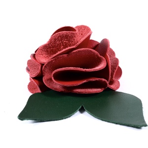 Rózsa kulcstartó bőrből (piros+sötétzöld) - táska & tok - kulcstartó & táskadísz - kulcstartó - Meska.hu