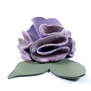 Rózsa kulcstartó bőrből (világos lila+sötét pasztell zöld) - táska & tok - kulcstartó & táskadísz - kulcstartó - Meska.hu