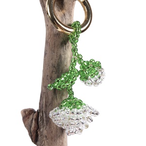 Rózsa táskadísz gyöngyből (átlátszó+fűzöld) - táska & tok - kulcstartó & táskadísz - táskadísz - Meska.hu