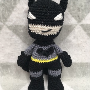 Amigurumi, horgolt szuperhős figurák, Batman/Superman - játék & sport - plüssállat & játékfigura - ember - Meska.hu