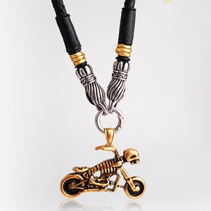 Chopper csontvázas motor férfi bőr nyaklánc - ékszer - nyaklánc - medálos nyaklánc - Meska.hu