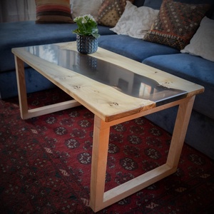 Epoxi design nyárfa dohányzóasztal  (River table), Otthon & Lakás, Bútor, Asztal, , Meska