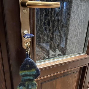 Kulcstartó nemez halacska - táska & tok - kulcstartó & táskadísz - táskadísz - Meska.hu