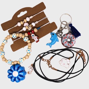 Kék fehér női ajándékcsomag, Ékszer, Ékszerszett, Gyöngyfűzés, gyöngyhímzés, Gyurma, MESKA