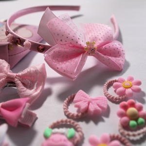 Rózsaszín kislány hajbavaló ajándékszett - ruha & divat - hajdísz & hajcsat - hajráf & hajpánt - Meska.hu