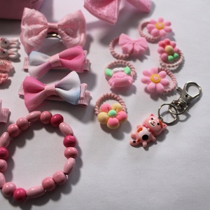 Rózsaszín kislány hajbavaló ajándékszett - ruha & divat - hajdísz & hajcsat - hajráf & hajpánt - Meska.hu