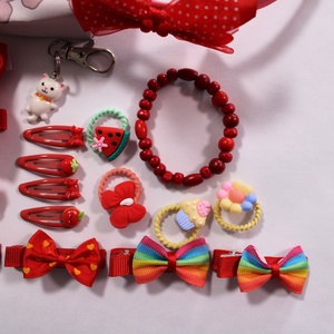 Piros kislány hajbavaló ajándékszett - ruha & divat - hajdísz & hajcsat - hajráf & hajpánt - Meska.hu