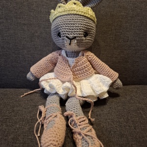 Horgolt nyuszi figura - játék & sport - plüssállat & játékfigura - nyuszi - Meska.hu