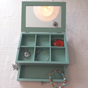 Türkiz fa ékszeresdoboz, fehér mintával - ékszer - ékszertartó - ékszerdoboz - Meska.hu