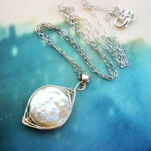 Coin pearl  - édesvízi gyöngy medál ezüst láncon - ékszer - nyaklánc - medál - Meska.hu